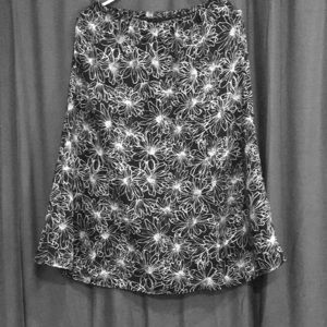 LAURA SCOTT maxi skirt, black floral, EUC